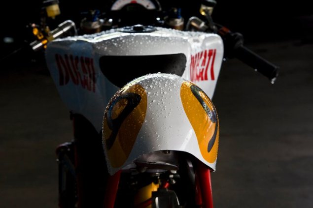Radical-Ducati-9-one-half-Javier-Fuentes-5