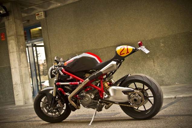 Radical-Ducati-Mikaracer-13