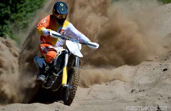 FC450 action2