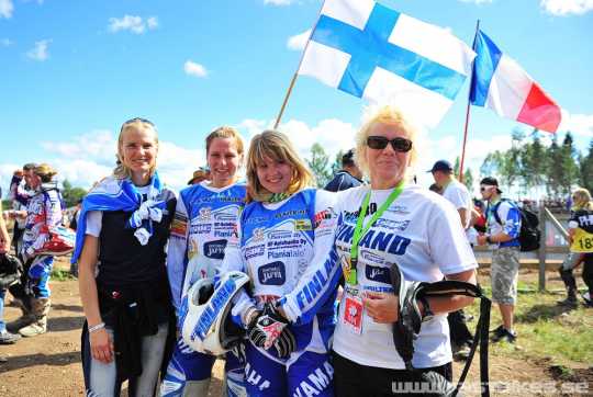 fb_ISDE2011_Day6_Womens_Trophy_team_Racefoto.fi