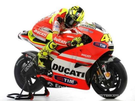 fb_Ducati-GP11-Rossi