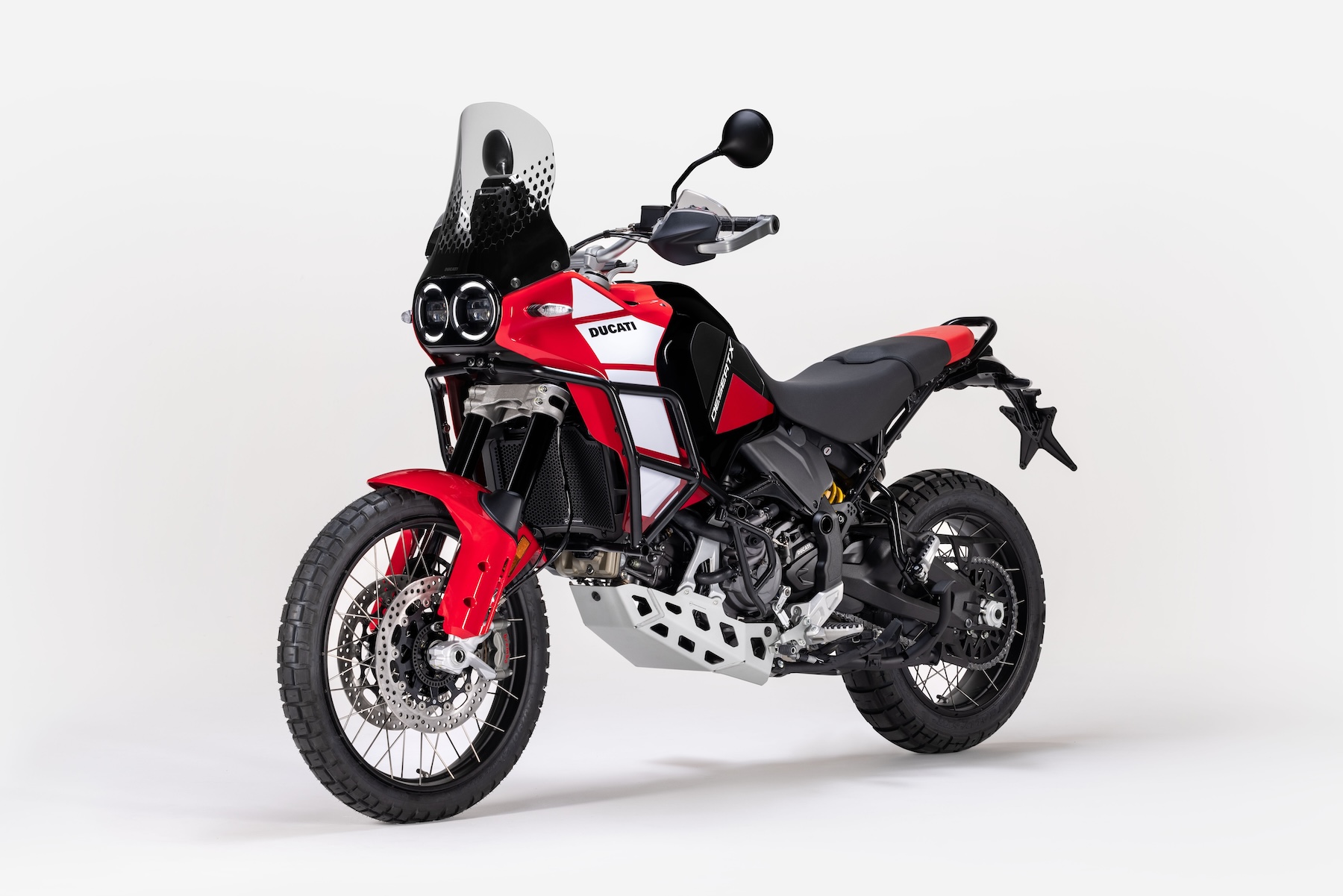 MY25 DUCATI DESERTX DISCOVERY 003 UC652589 High