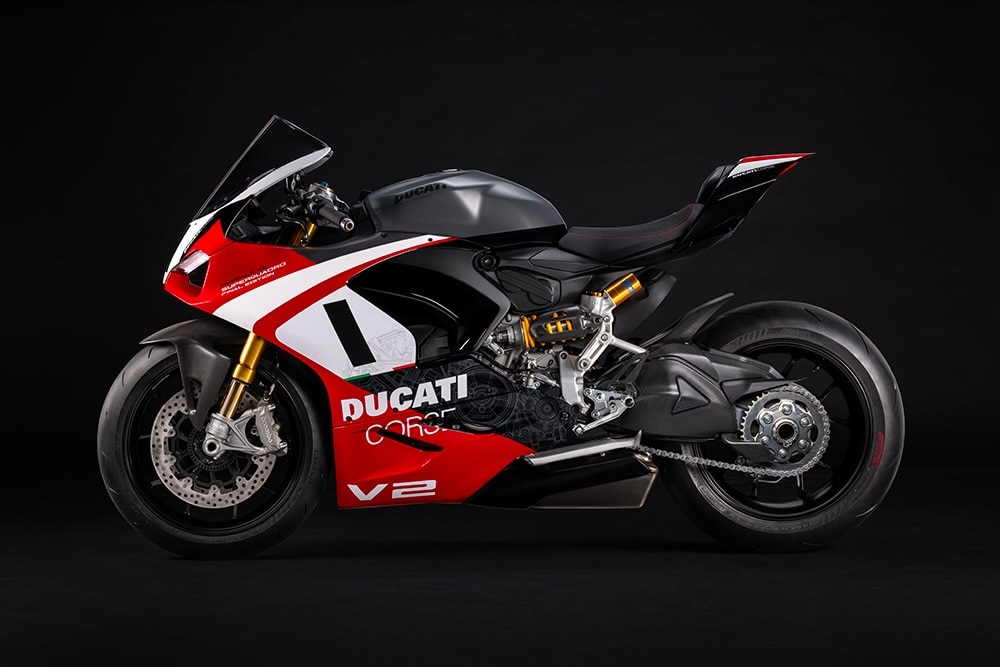 MY25 DUCATI PANIGALE V2 SUPERQUADRO FE 4 UC659745 Low