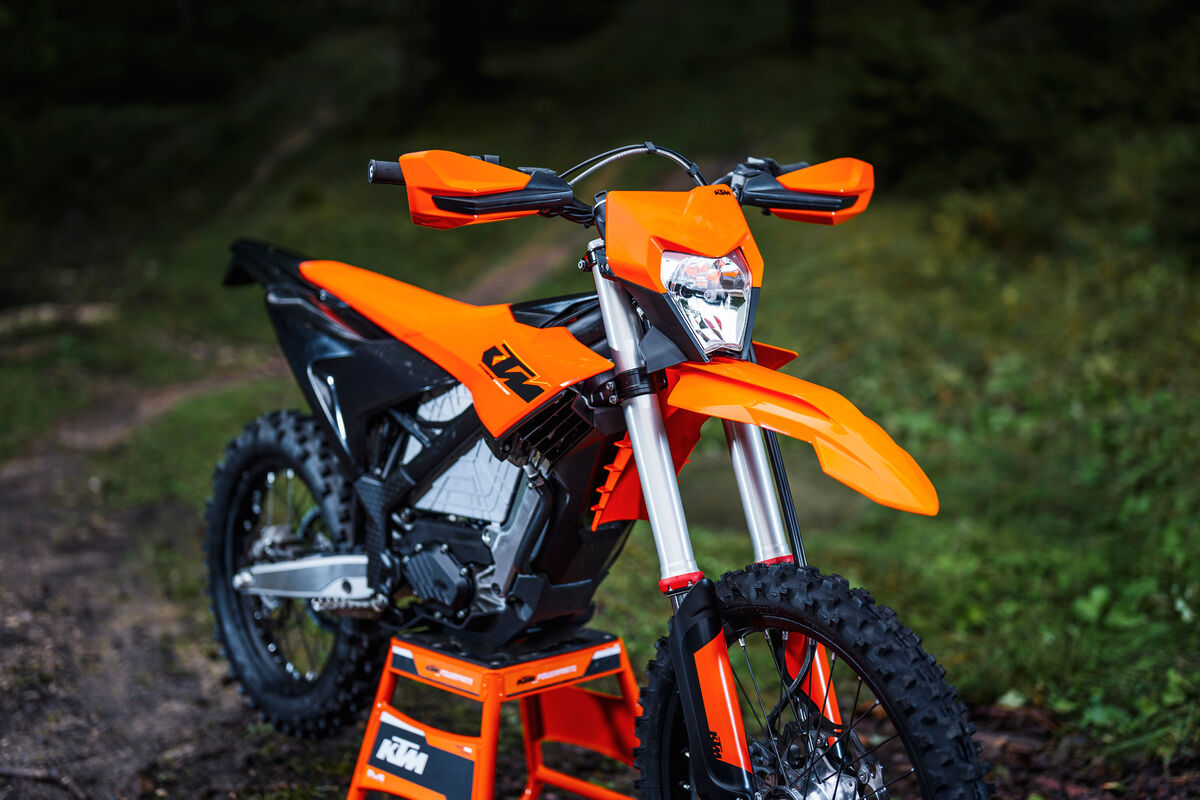 636083 2025 KTM FREERIDE E Statics STATICS 02 STATIC IMAGES STATIC