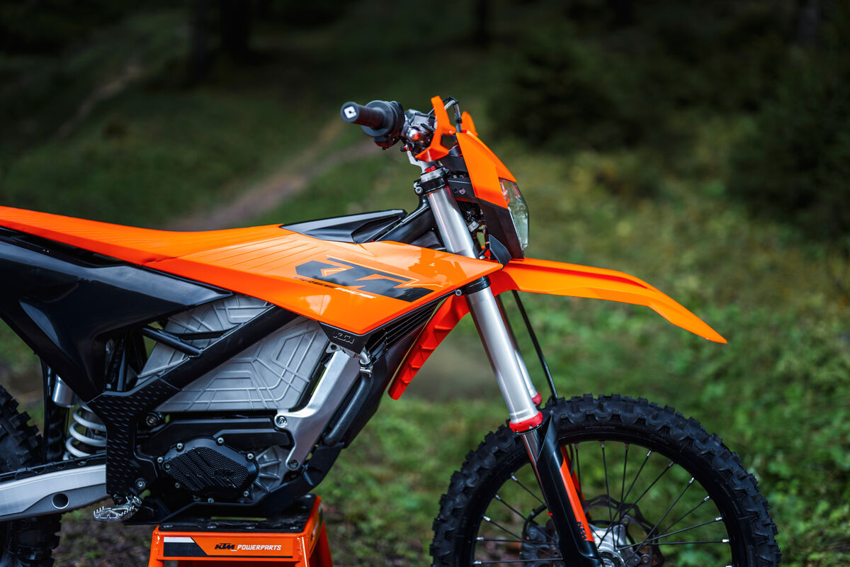 636089 2025 KTM FREERIDE E Statics STATICS 02 STATIC IMAGES STATIC