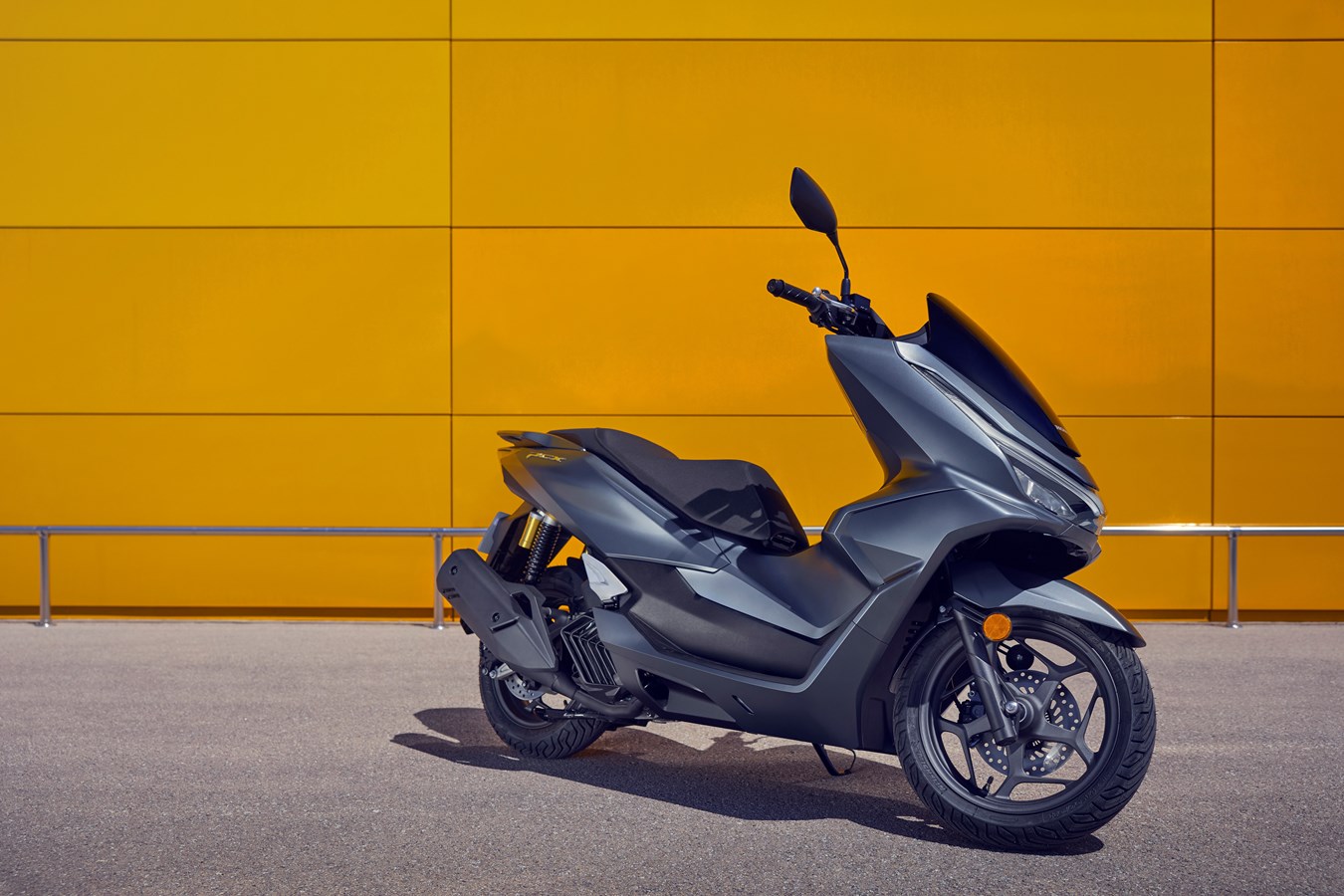 25YM Honda PCX125