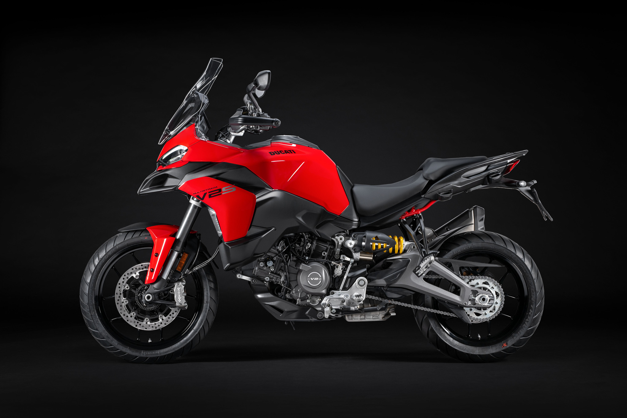 02 MY25 MULTISTRADA V2 STUDIO 2 UC732386 High