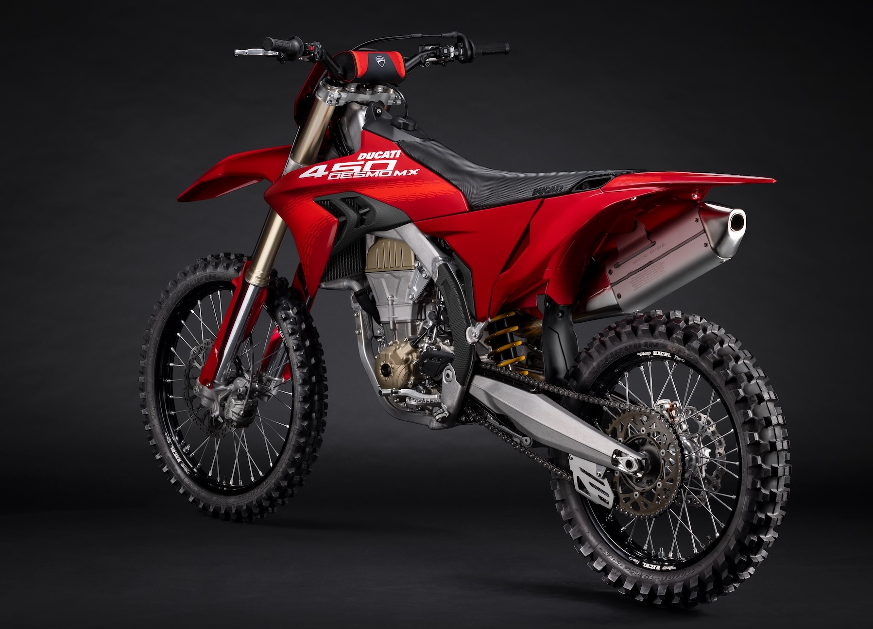 02 SOP MY26 DESMO450 MX STUDIO 18 UC804808 High
